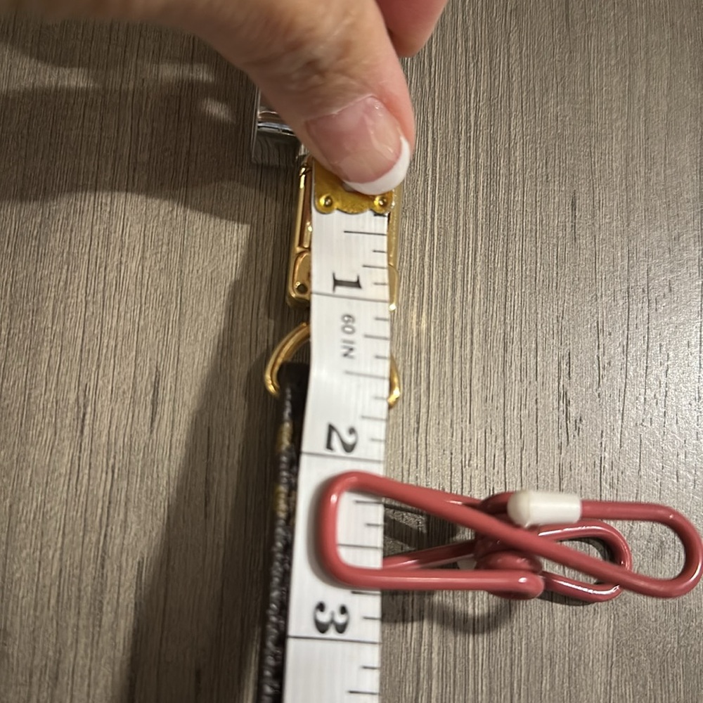 Louis Vuitton Monogram Shoulder Strap - Picture 4 of 7